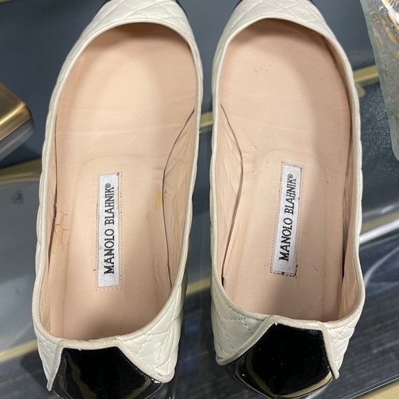 Manolo Blahnik Cream and Black Quilted Loafers - Picture 3 of 7